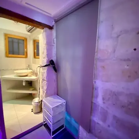 Le Nid Douillet Au Pied Des Remparts D'avignon Apartment *